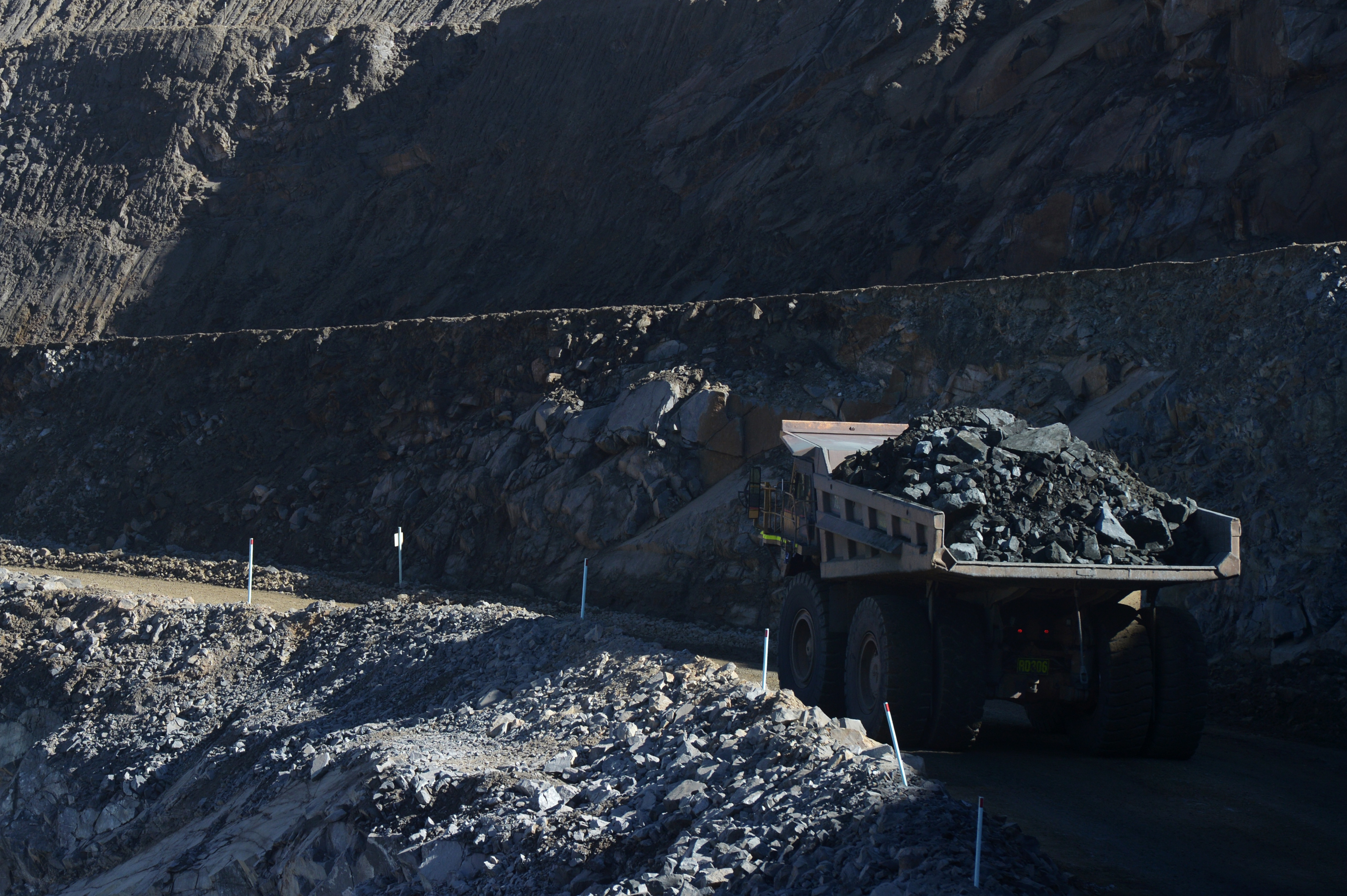 Australian Prime Minister Turnbull Backs Adani&rsquo;s Queensland Mine Project